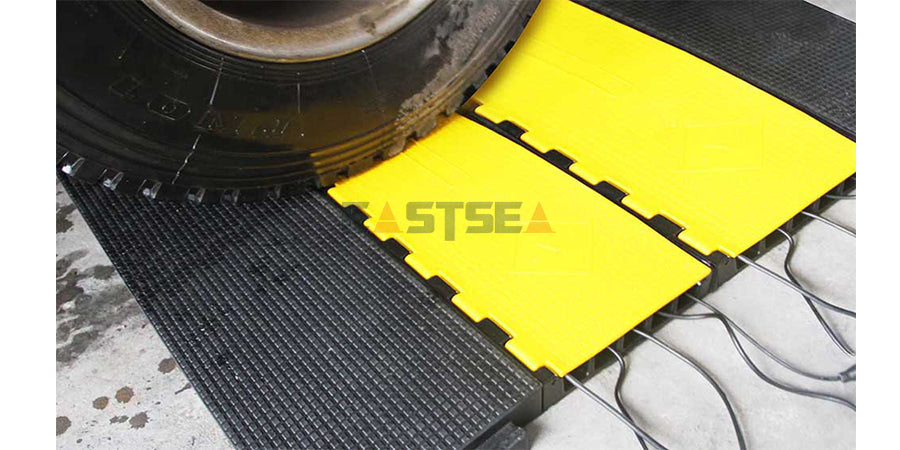 AMS Cable Protector System – Heavy Duty Interlocking Cable and Hose Protection Ramp for High Traffic Areas
